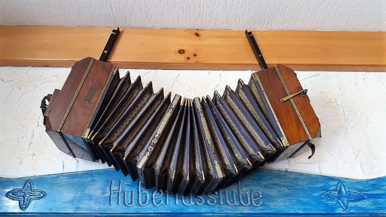 Land-Gut-Hotel Zum Alten Forsthaus - Aufladestation Fuer Elektroautos 후트겐발트 외부 사진