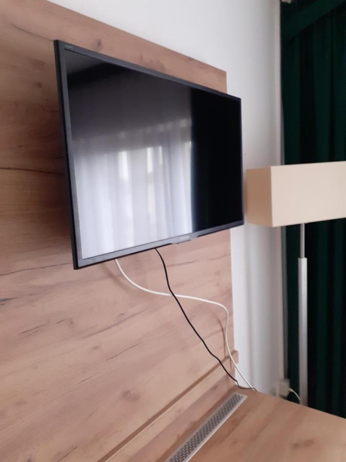 Land-Gut-Hotel Zum Alten Forsthaus - Aufladestation Fuer Elektroautos 후트겐발트 외부 사진